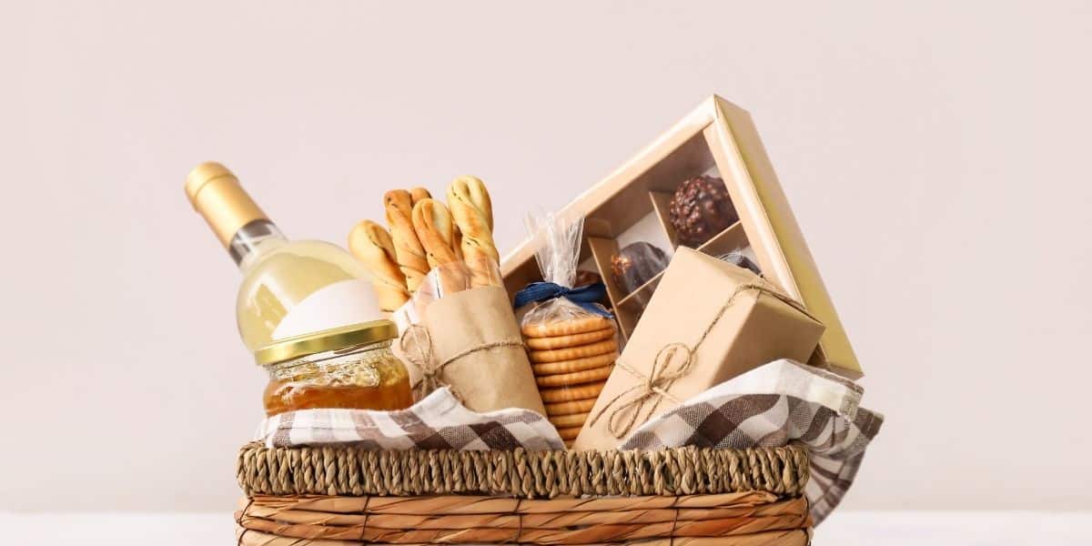 Boyfriend Gift Basket Tumblr, Sausages, Tea, Meat Boyfriend Gift Boxes