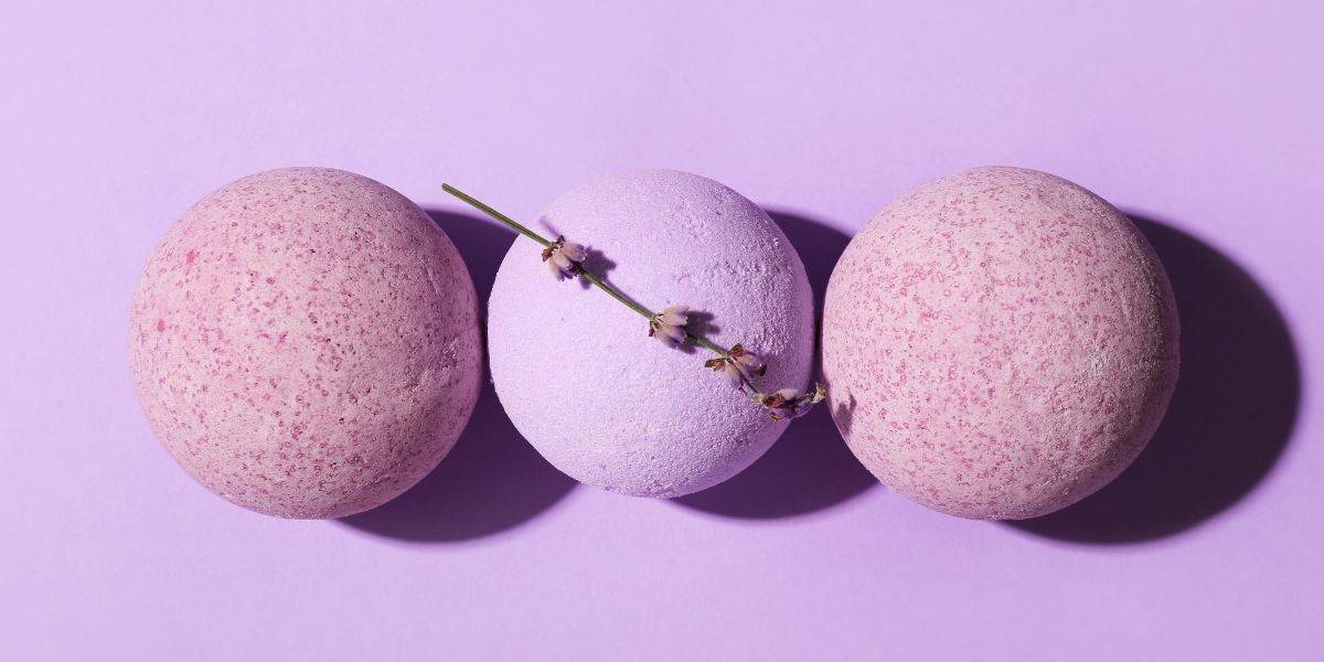How to Color Bath Bombs Naturally? 10 Simple Steps