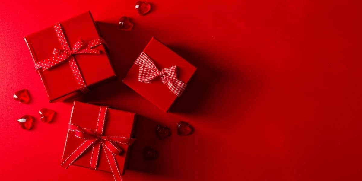 Red Aesthetic Gifts