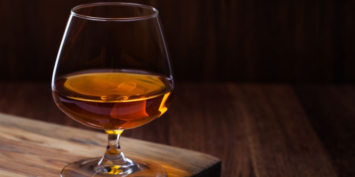 Gifts for Bourbon Lovers: 25 Creative Ideas Suitable for Any Budget